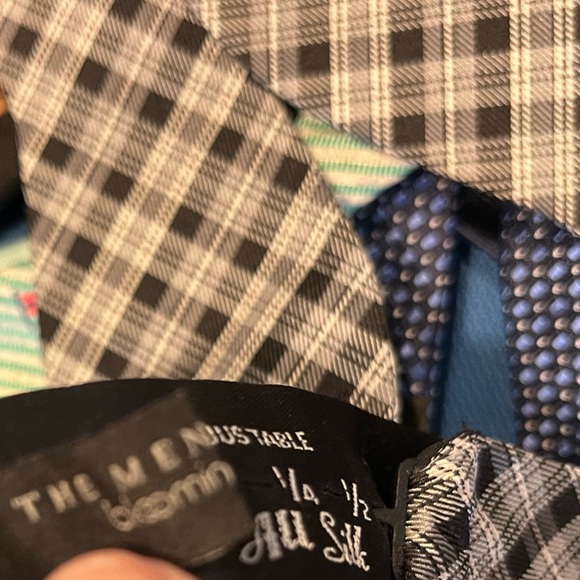 7 Preppy Bow Ties silk, Bloomingdale’s, Ralph Lauren, Cremiux, Calvin Klein - Picture 4 of 5